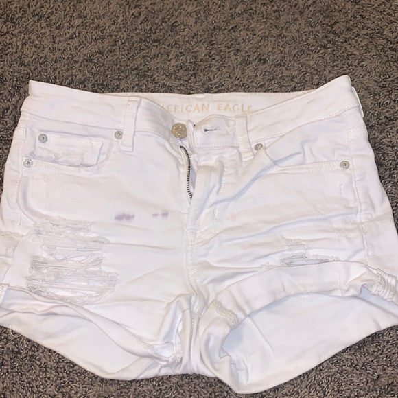 white jean shorts - Picture 1 of 3
